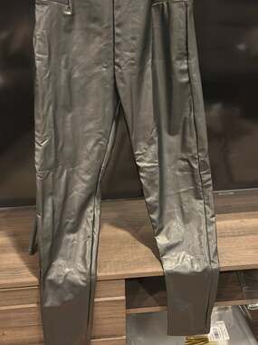 Women's High-Rise Faux Leather Tapered Pants with Elastic Waistband - Black